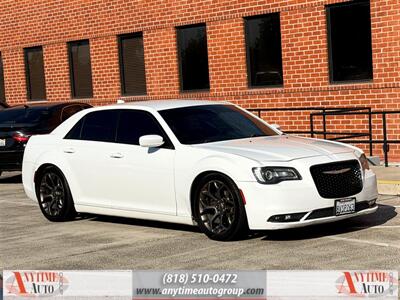 2018 Chrysler 300 Series S   - Photo 7 - Sherman Oaks, CA 91403-1701