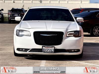 2018 Chrysler 300 Series S   - Photo 2 - Sherman Oaks, CA 91403-1701