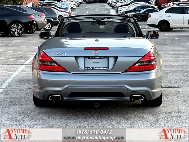 2011 Mercedes-Benz SL-Class SL550 photo 6