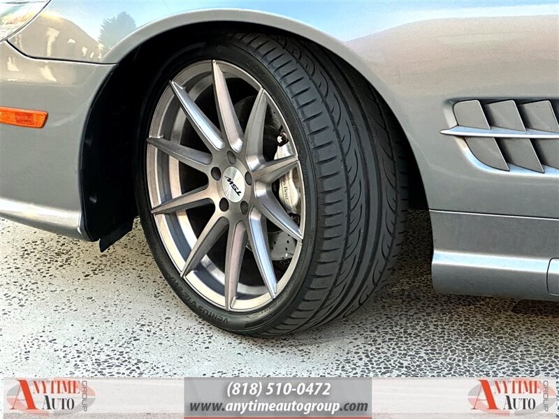 2011 Mercedes-Benz SL-Class SL550 photo 24