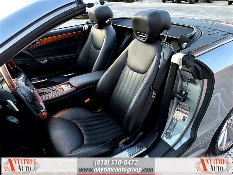 2011 Mercedes-Benz SL-Class SL550 photo 15