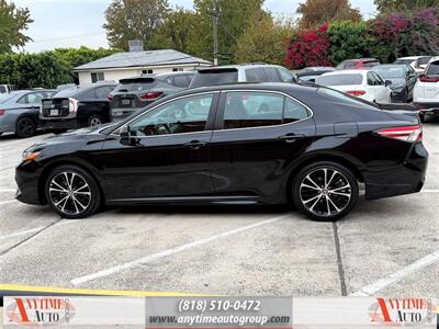 2020 Toyota Camry SE   - Photo 4 - Sherman Oaks, CA 91403-1701