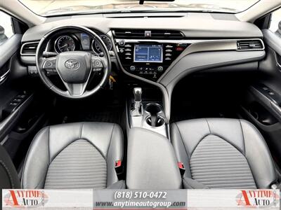 2020 Toyota Camry SE   - Photo 10 - Sherman Oaks, CA 91403-1701