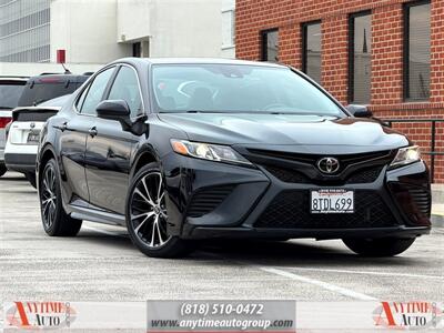 2020 Toyota Camry SE   - Photo 1 - Sherman Oaks, CA 91403-1701