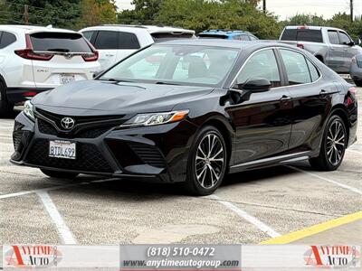 2020 Toyota Camry SE   - Photo 3 - Sherman Oaks, CA 91403-1701