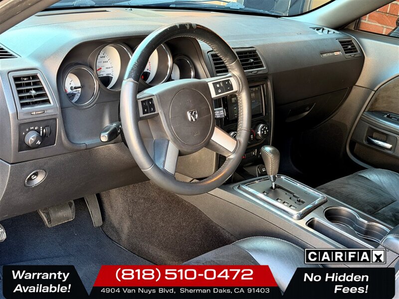 2010 Dodge Challenger SRT8   - Photo 11 - Sherman Oaks, CA 91403-1701