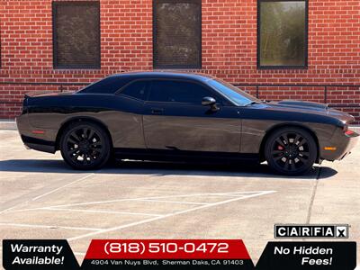 2010 Dodge Challenger SRT8   - Photo 8 - Sherman Oaks, CA 91403-1701