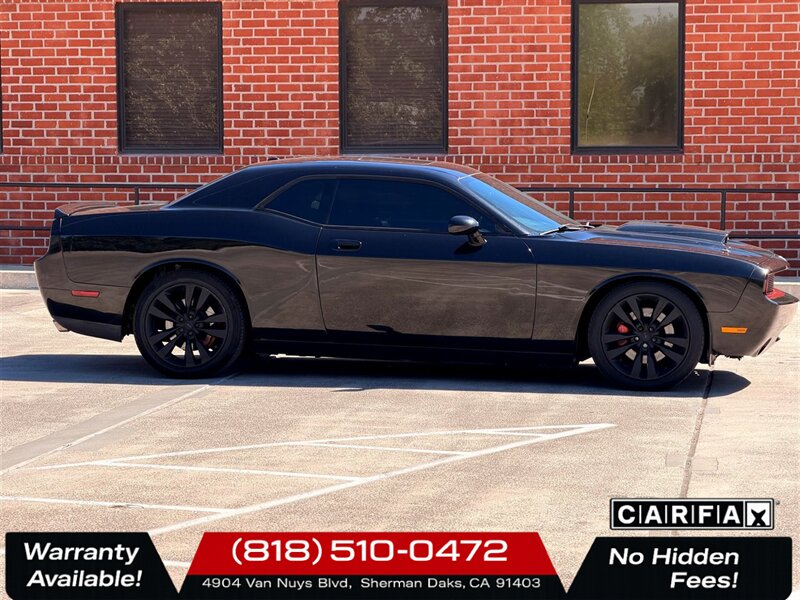 2010 Dodge Challenger SRT8   - Photo 8 - Sherman Oaks, CA 91403-1701