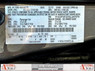 2016 Ford Focus SE   - Photo 28 - Sherman Oaks, CA 91403-1701