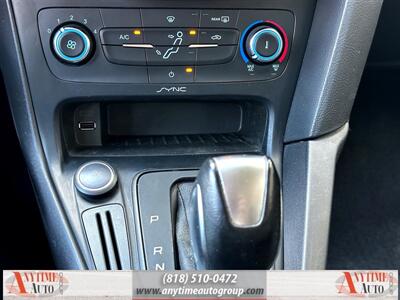 2016 Ford Focus SE   - Photo 18 - Sherman Oaks, CA 91403-1701