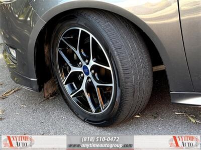 2016 Ford Focus SE   - Photo 26 - Sherman Oaks, CA 91403-1701