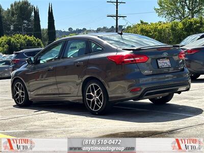 2016 Ford Focus SE   - Photo 5 - Sherman Oaks, CA 91403-1701