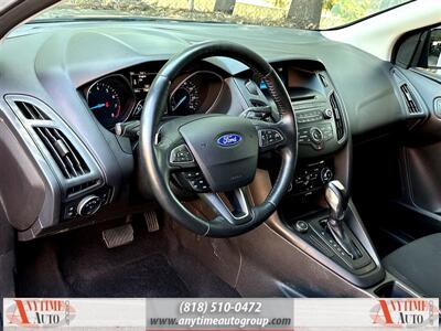 2016 Ford Focus SE   - Photo 13 - Sherman Oaks, CA 91403-1701