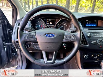 2016 Ford Focus SE   - Photo 20 - Sherman Oaks, CA 91403-1701