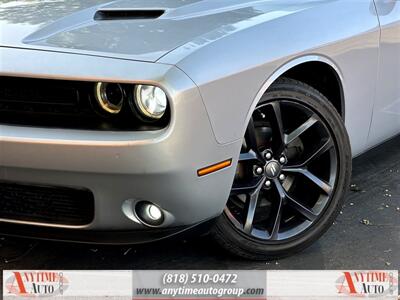 2020 Dodge Challenger SXT   - Photo 23 - Sherman Oaks, CA 91403-1701