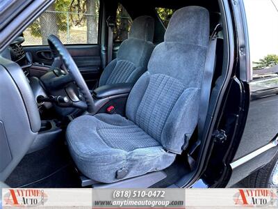 1999 Chevrolet Blazer   - Photo 11 - Sherman Oaks, CA 91403-1701