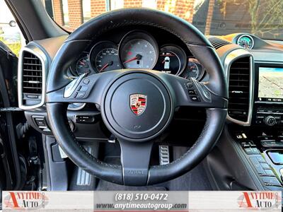 2012 Porsche Cayenne S   - Photo 22 - Sherman Oaks, CA 91403-1701