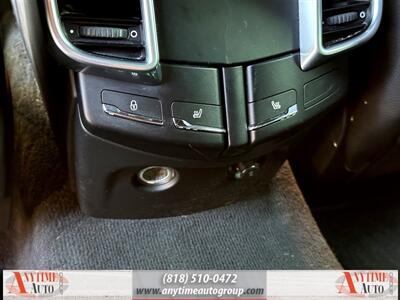 2012 Porsche Cayenne S   - Photo 25 - Sherman Oaks, CA 91403-1701