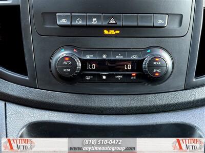2017 Mercedes-Benz Metris Passenger   - Photo 17 - Sherman Oaks, CA 91403-1701