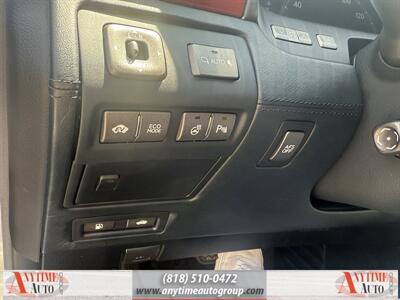 2012 Lexus LS 600h L   - Photo 9 - Sherman Oaks, CA 91403-1701
