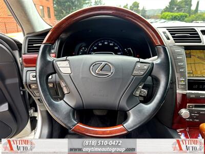 2012 Lexus LS 600h L   - Photo 22 - Sherman Oaks, CA 91403-1701