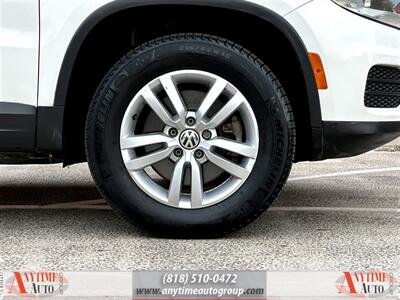 2012 Volkswagen Tiguan S   - Photo 21 - Sherman Oaks, CA 91403-1701