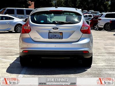 2012 Ford Focus Titanium   - Photo 7 - Sherman Oaks, CA 91403-1701