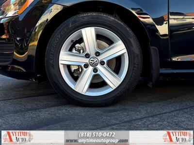 2017 Volkswagen Golf TSI S 4-Door   - Photo 26 - Sherman Oaks, CA 91403-1701