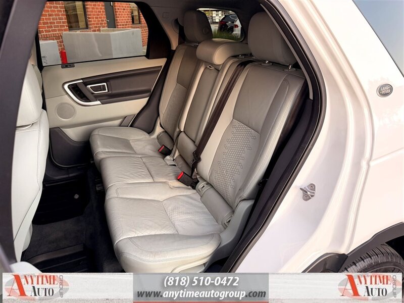 2017 Land Rover Discovery Sport SE - Photo 20 - Sherman Oaks, CA 91403-1701