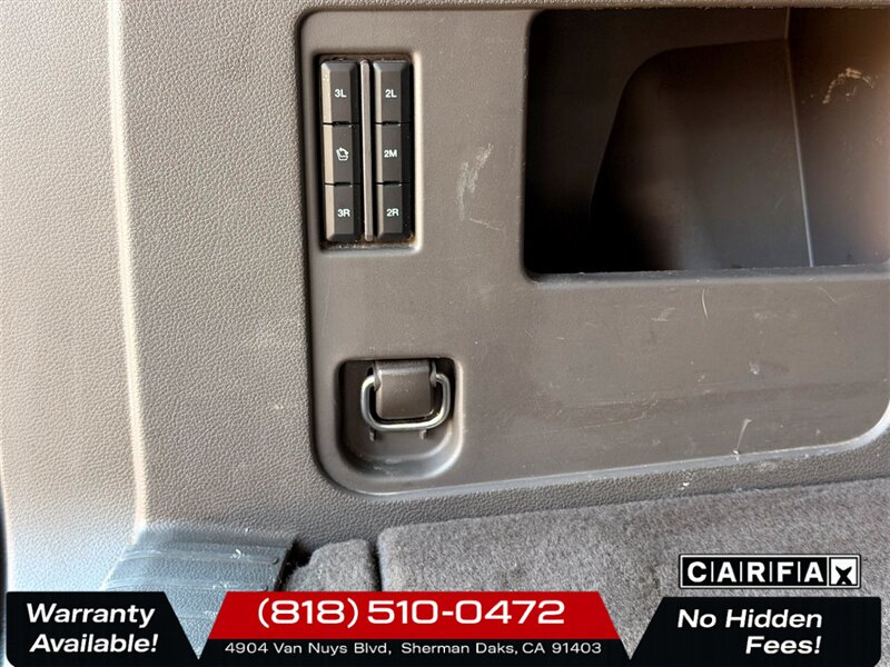 2020 Ford Expedition MAX Limited   - Photo 29 - Sherman Oaks, CA 91403-1701