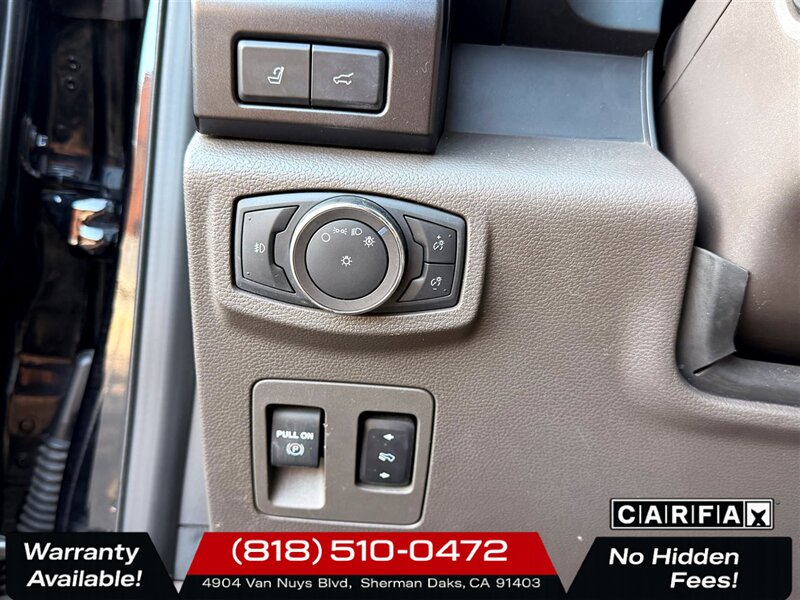 2020 Ford Expedition MAX Limited   - Photo 23 - Sherman Oaks, CA 91403-1701