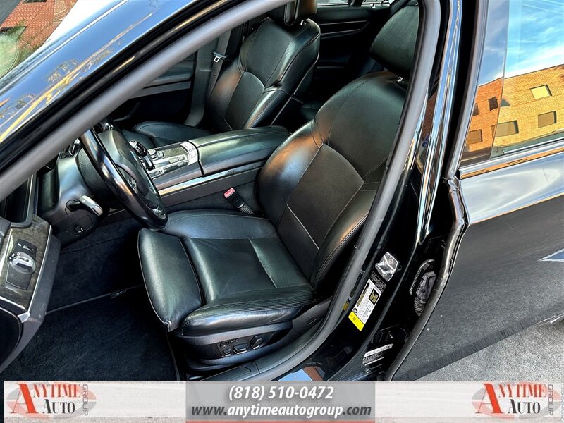 2012 BMW 7 Series 750i photo 15