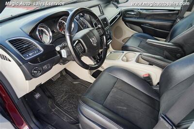 2020 Dodge Grand Caravan SXT   - Photo 14 - Phoenix, AZ 85034