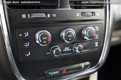2020 Dodge Grand Caravan SXT   - Photo 27 - Phoenix, AZ 85034