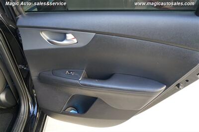 2021 Kia Forte LXS - Photo 18 - Phoenix, AZ 85034