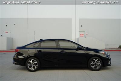 2021 Kia Forte LXS - Photo 10 - Phoenix, AZ 85034