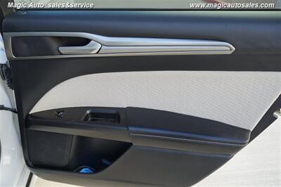 2019 Ford Fusion SE   - Photo 20 - Phoenix, AZ 85034