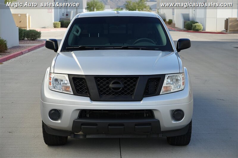 2017 Nissan Frontier SV  