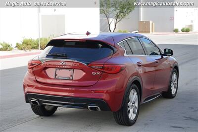 2017 INFINITI QX30 Luxury   - Photo 6 - Phoenix, AZ 85034
