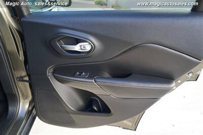 2014 Jeep Cherokee Limited - Photo 20 - Phoenix, AZ 85034