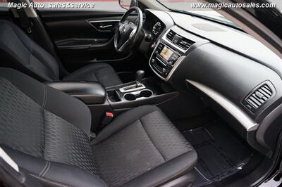 2017 Nissan Altima 2.5 SV   - Photo 16 - Phoenix, AZ 85034