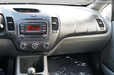 2017 Kia Forte LX   - Photo 19 - Phoenix, AZ 85034