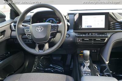 2025 Toyota Camry LE Hybrid - Photo 23 - Phoenix, AZ 85034