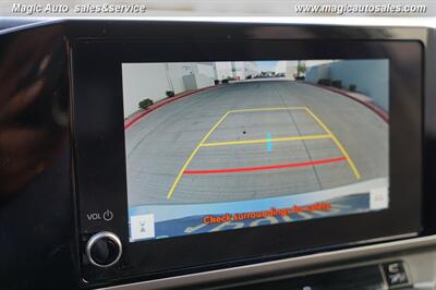 2025 Toyota Camry LE Hybrid - Photo 27 - Phoenix, AZ 85034