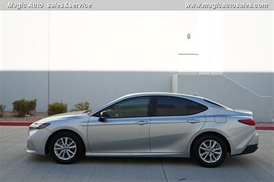 2025 Toyota Camry LE Hybrid - Photo 11 - Phoenix, AZ 85034