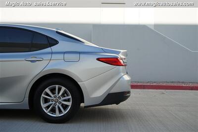 2025 Toyota Camry LE Hybrid - Photo 10 - Phoenix, AZ 85034