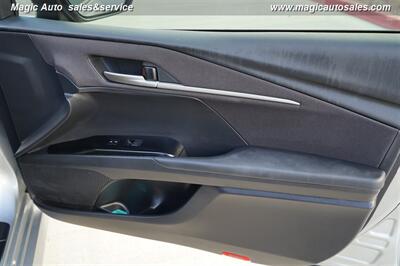 2025 Toyota Camry LE Hybrid - Photo 17 - Phoenix, AZ 85034
