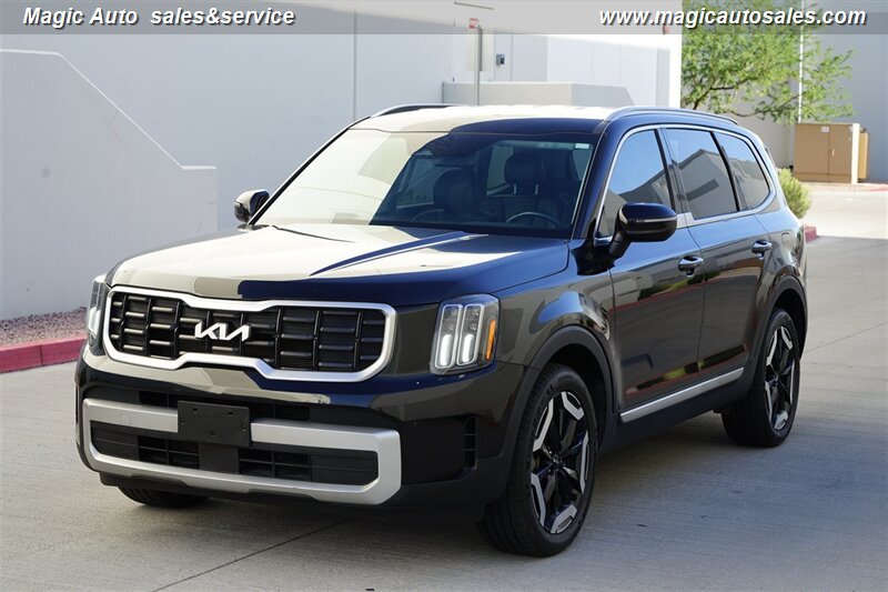 2023 Kia Telluride S  