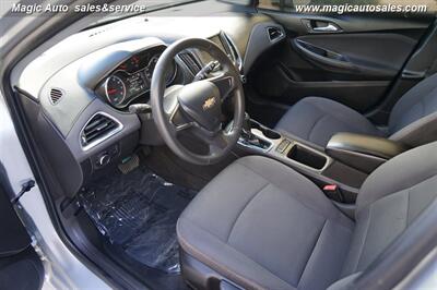 2019 Chevrolet Cruze LS   - Photo 14 - Phoenix, AZ 85034