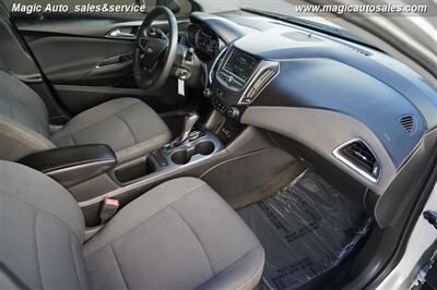2019 Chevrolet Cruze LS   - Photo 16 - Phoenix, AZ 85034